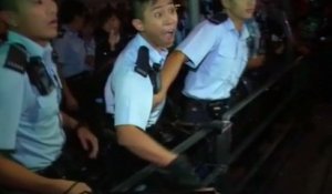 Heurts entre la police et les manifestants à Hong Kong
