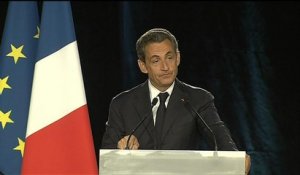 Sarkozy à Paris: "La démocratie peut accepter la burqa, la République non"
