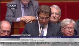 Les députés UMP demandent la démission de Jouyet