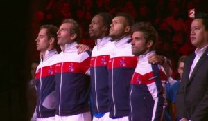 L'équipe de France chante la Marseillaise