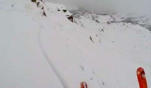 La minute de frayeur d'un skieur emporté dans une avalanche