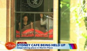 Prise d'otage à Sydney : deux otages s'échappent