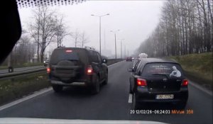 Road Rage : gun fire (Poland)