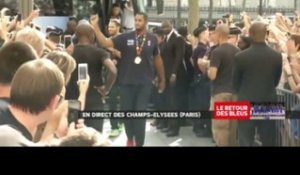 BASKET - CM(H) - Les Bleus acclamés sur les Champs-Elysées