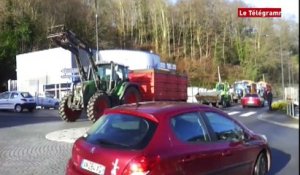 Echalotes. L'arrivée des tracteurs à Morlaix