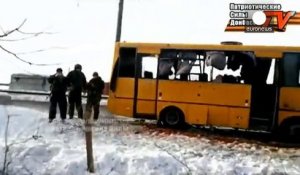 Réactions contrastées dans les rues de Kiev après l'attaque du bus