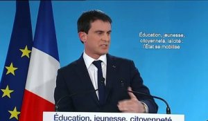 Valls annonce "une politique du peuplement" contre la "ghettoïsation"