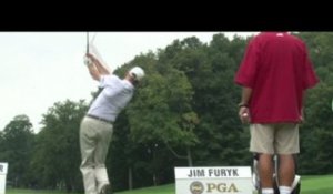 Golf - USPGA : le swing atypique de Furyk