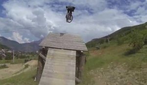 Caméra embarquée avec Sam Pilgrim sur le slopestyle des Crankworx