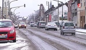 La neige a semé la pagaille aussi dans le Nord-Pas-de-Calais et la Picardie