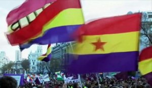 Des milliers d'Espagnols dans la rue derrière la bannière Podemos