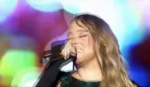 Mariah Carey dobla de manera fallida durante un festival de Jazz