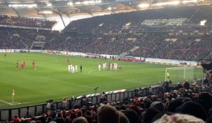 Le coup franc somptueux de David Alaba vu des tribunes