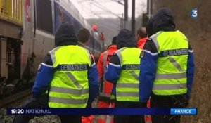 Le TGV Paris-Brest arrêté pendant quatre heures