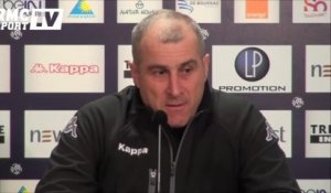Football / Ligue 1 : Casanova serein avant de recevoir l'OM - 05/03