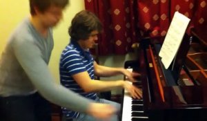 2 pianistes de génie improvisent sur Stars and Stripes de Horowitz