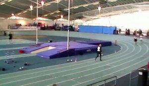 Un vieillard de 95 ans bat le record du monde du 200 mètres !