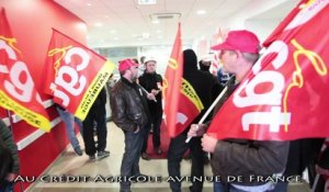 Manifestation des salariés de Sambre et Meuse à Maubeuge: les manifestants entrent dans deux banques