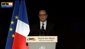 Hollande: "Tout sera mis en oeuvre" pour remettre les corps aux familles