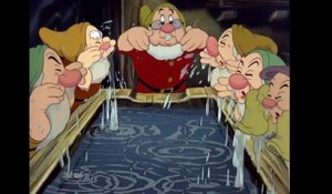 Blanche Neige et les Sept Nains - Chanson "On se lave !" [VF|HD] (Disney)