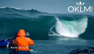 Il surfe sur la vague la plus dangereuse du monde