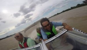 Un avion frôle un bateau de pêche en Argentine