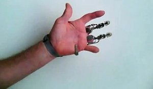 X-finger : la prothèse des doigts artificiels