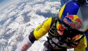 Chute libre à 10000m d'altitude au dessus du Mont Blanc