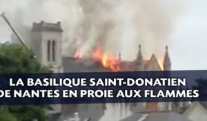 La basilique Saint-Donatien de Nantes en proie aux flammes