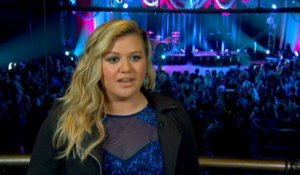 Kelly Clarkson At Macy's Fireworks Celebration
