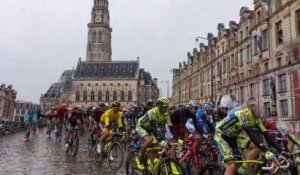 Arras: le départ du Tour de France et le passage place des Héros