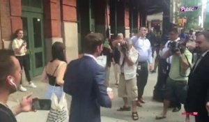 Exclu Vidéo : Ryan Seacrest : de passage à New York, il s'affiche plus proche que jamais de ses fans !