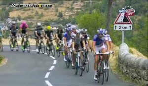 François Hollande fait son François Mitterrand sur les routes du Tour de France entre Rodez et Mende