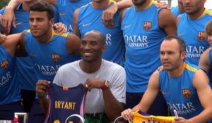 Barça - Kobe Bryant offre son maillot aux Blaugrana