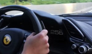 A 341 km/h avec sa Ferrari sur une autoroute (Allemagne)