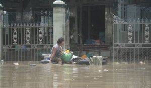 Birmanie : le pays sous l'eau, 200.000 déplacés
