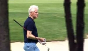 Pendant ses vacances, Barack Obama joue au golf avec Bill Clinton