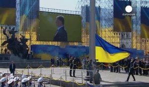 L'Ukraine célèbre la fête nationale sur fond de conflit dans l'Est
