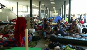 Hongrie : des réfugiés témoignent sur les passeurs