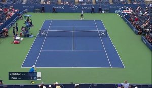 US Open - Benoît Paire perd sa raquette sur un service