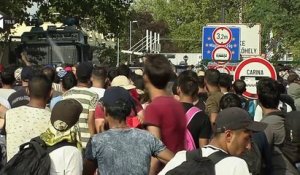 Gaz lacrymogène et canons à eau à la frontière serbo-hongroise