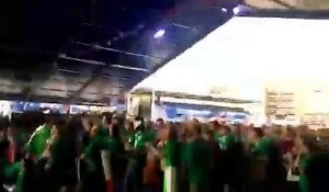 Les fans irlandais deviennent fou au moment de la victoire du japon contre l'afrique du sud - Coupe du monde de Rugby 2015