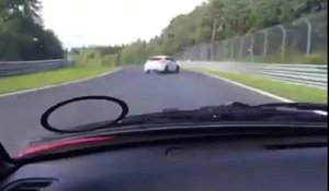 Le crash spectaculaire d'une Renault Mégane sur le circuit du Nürburgring