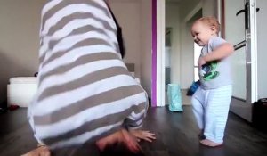 Battle de danse entre un bébé et son papa : trop mignon!