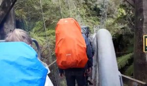 4 Français survivent à l'effondrement d'un pont en Nouvelle-Zélande