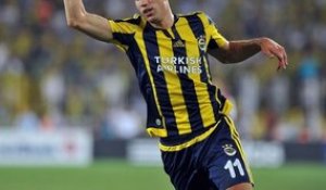 Robin van Persie canonne toujours avec Fenerbahçe