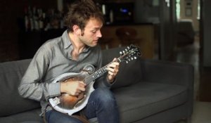 Un musicien talentueux reprend du Bach avec sa mandoline : magique