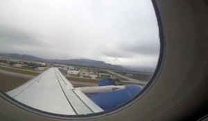 Une pièce d’un avion se détache au décollage
