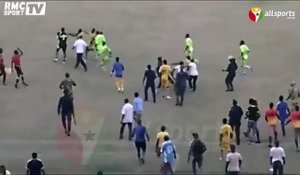 Bagarre générale pendant un match au Ghana