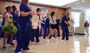 Le flashmob à l'hôpital pour fêter le départ d'une patiente